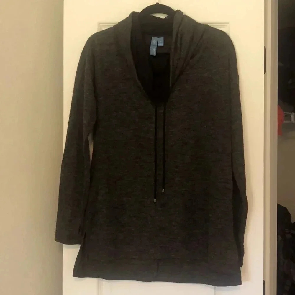 Simply Vera Vera wang tunic sweater